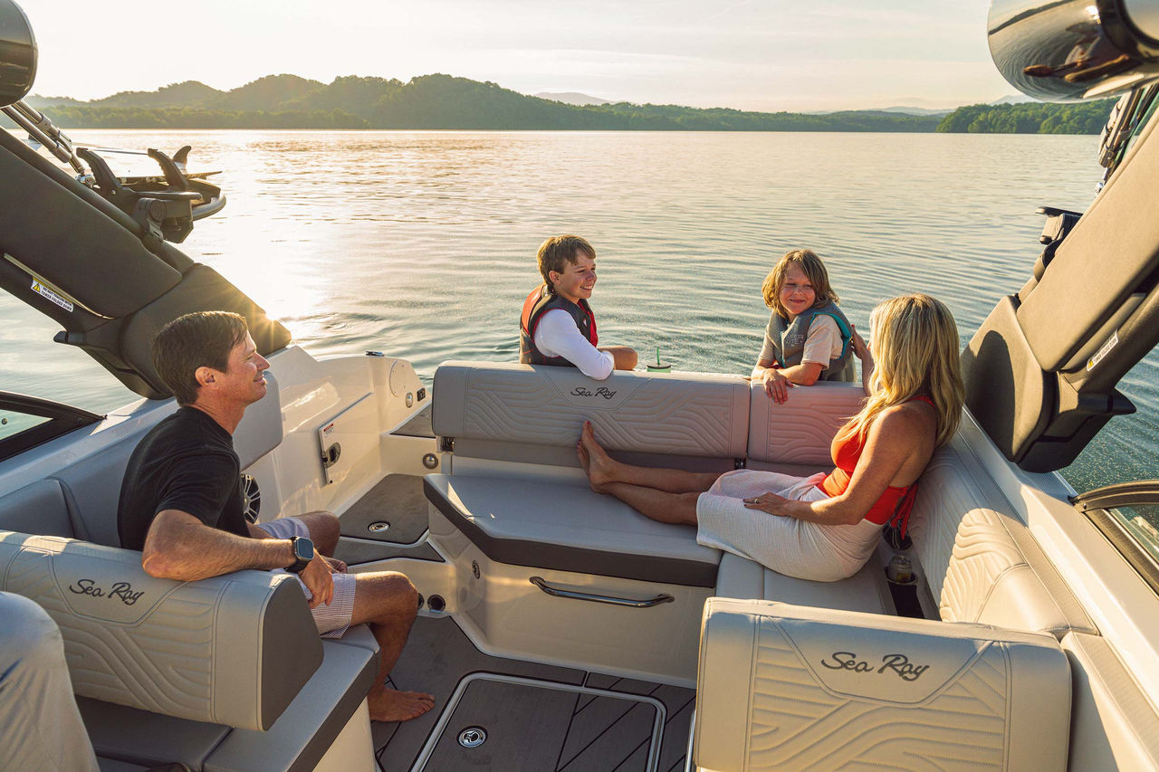 Sea Ray SDX 230 Surf