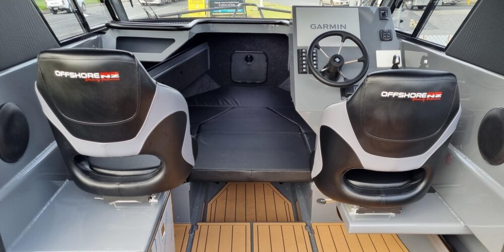 Offshore 700 Hard Top