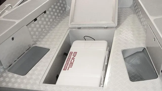 Surtees 650 Pro Fisher