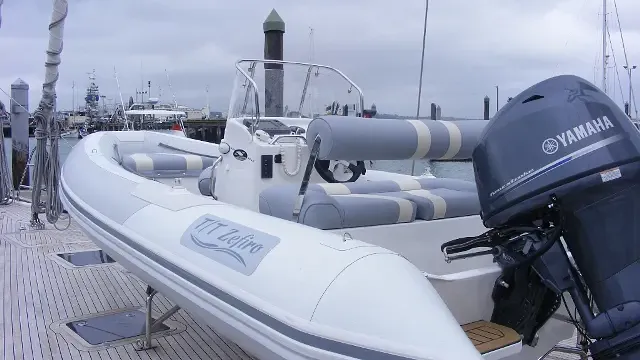 Smuggler Strata 470/490 Tender