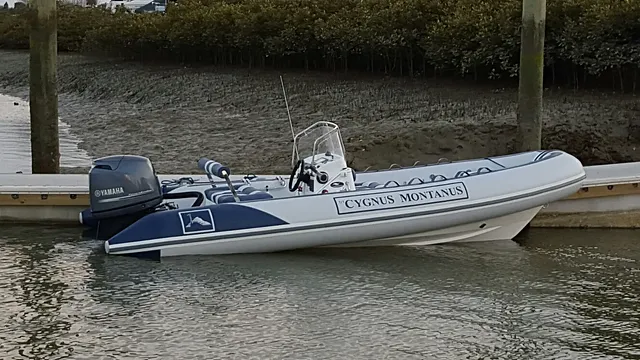 Smuggler Strata 520/550/580 Tender