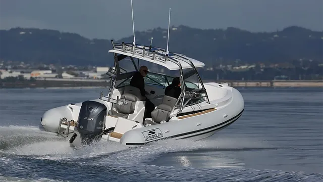 Smuggler Strata 780 Super Sport