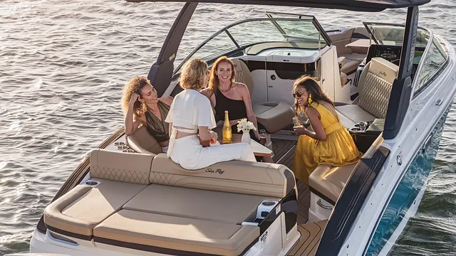 Sea Ray SLX 280 Outboard