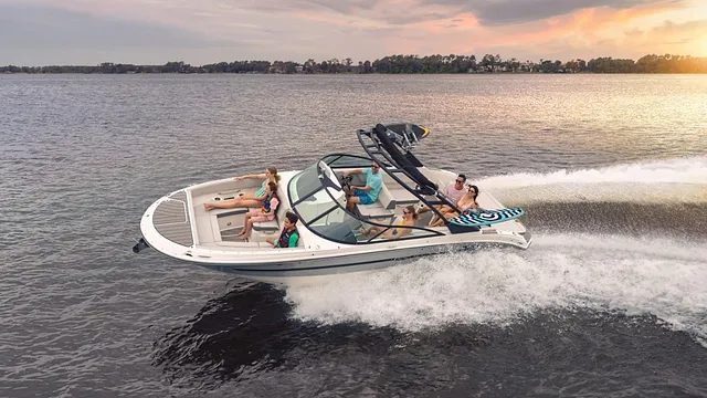 Sea Ray SDX 270 Surf