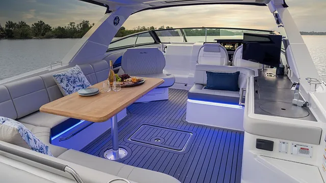 Sea Ray SLX 400