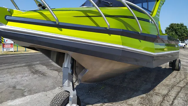 Profile Boats Amphibious