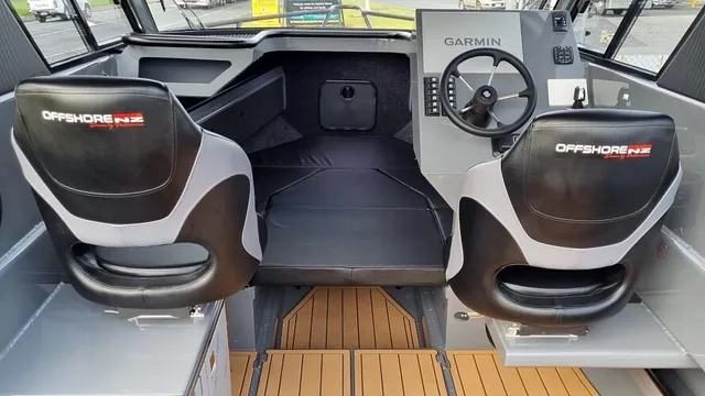 Offshore 700 Hard Top
