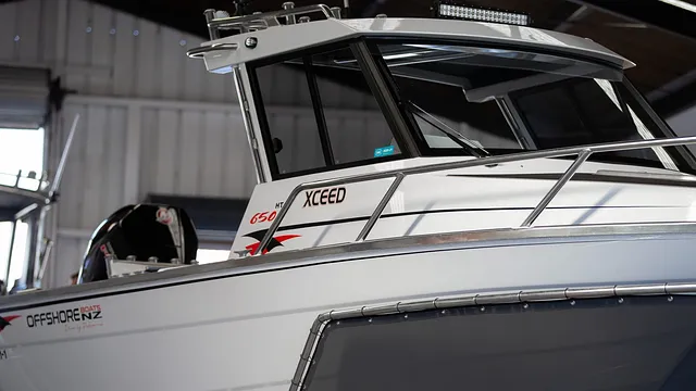 Offshore 650 Hard Top