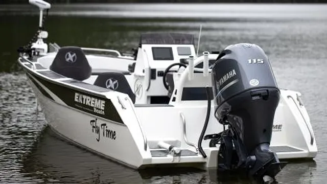 Extreme Boats 545 Side Console
