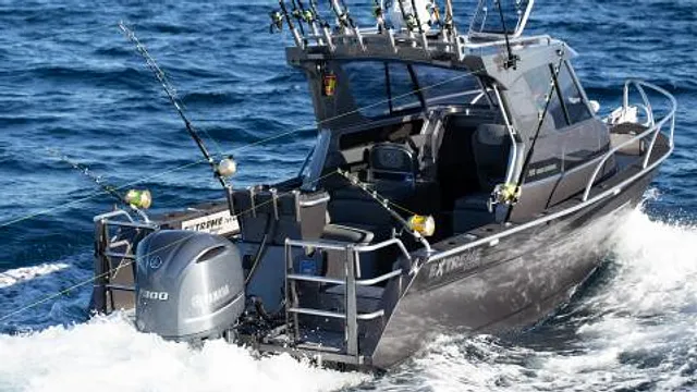Extreme Boats 795 Walk Around