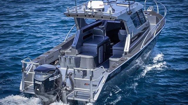 Extreme Boats 915 Walk Around